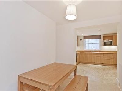 Vauxhall Bridge Road, SW1V - Photo 3