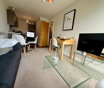 1 bedroom apartment to rent - Photo 2