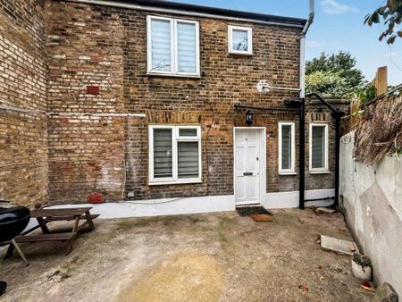 1 bedroom semi-detached house to rent - Photo 5