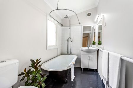 37 Stevenson Place, Newcastle East NSW 2300 - Terrace For Rent | Domain - Photo 5