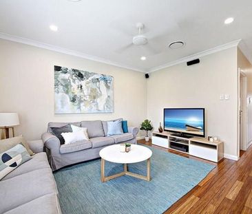 FRESHLY PAINTED 3 BEDROOM HOME - Photo 1