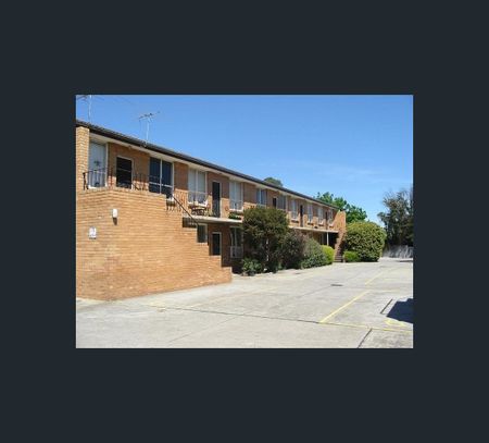 6/13 Clarendon Parade, West Footscray, Vic 3012 - Photo 2