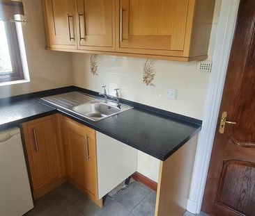 3 bedroom detached bungalow to rent - Photo 3