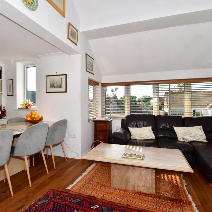 3 bedroom maisonette to rent - Photo 1