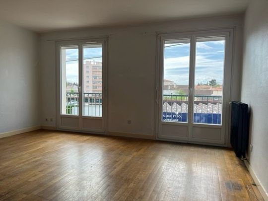 A LOUER - APPARTEMENT T2 - ROANNE SECTEUR ALBERT THOMAS - Photo 1