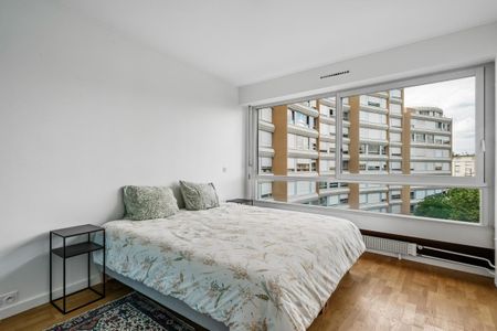 Location Appartement 5 pièces 107m² PARIS 15ème - Photo 5