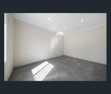 Charming 3-Bedroom Home in Prime Elizabeth Park Location - Photo 4