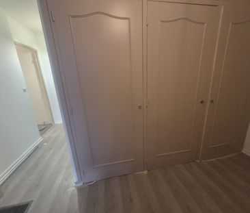Location Appartement 3 pièces 85m² TOURCOING 59200 - Photo 5