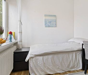 Gustavslundsvägen, Bromma - Photo 2