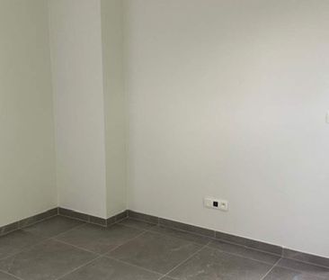 Penthouse te huur in Lanaken voor € 780 met 1 slaapkamer - Photo 4