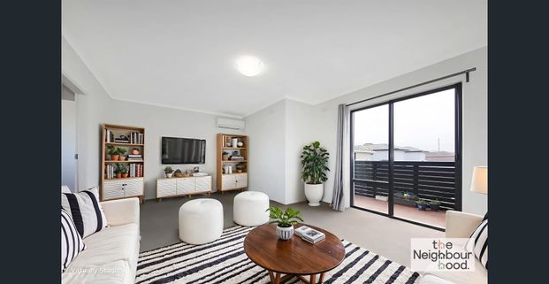 LIGHT FILLED TWO BEDROOM APARTMENT - Photo 1