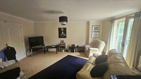 Darwin Close, Milton Keynes, MK5 - Photo 2