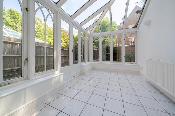 4 bedroom townhouse to rent - Photo 1