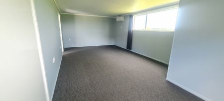 Spacious Rural Retreat for Rent - Photo 3