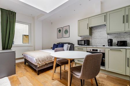 Tottenham Street - Photo 3