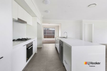 Architecturally Designed Luxury Home - Photo 3