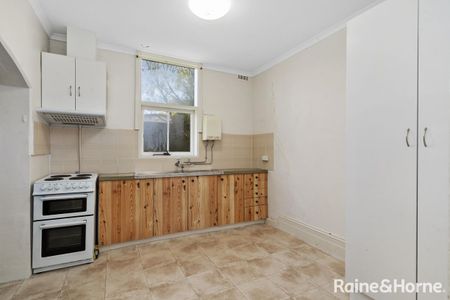 2/28 Addison St, Goulburn, NSW 2580 - Photo 3