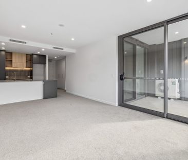 Bright 1-Bed with Study & Balcony – Optimised for Work + Relax - Photo 1