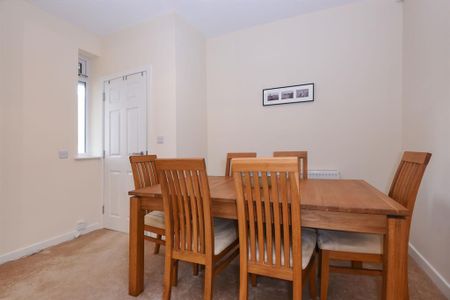 2 bedroom duplex to rent - Photo 2