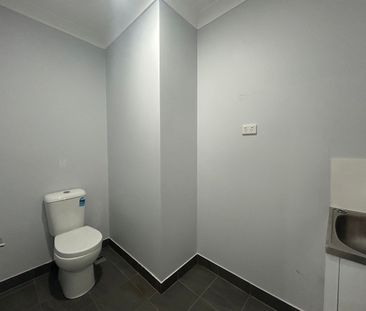 Private with a Modern Interior! - Photo 6