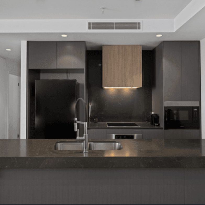 Luxury Living - Highly sought after furnished Apartment on the Gold Coast! - Photo 1