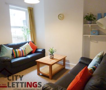 6 Bedroom Mid Terraced House - Photo 5