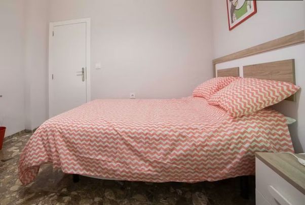 Carrer Les Centelles, Valencia, Valencian Community 46006 - Photo 1