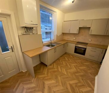 2 bedroom terraced house to rent - Photo 6