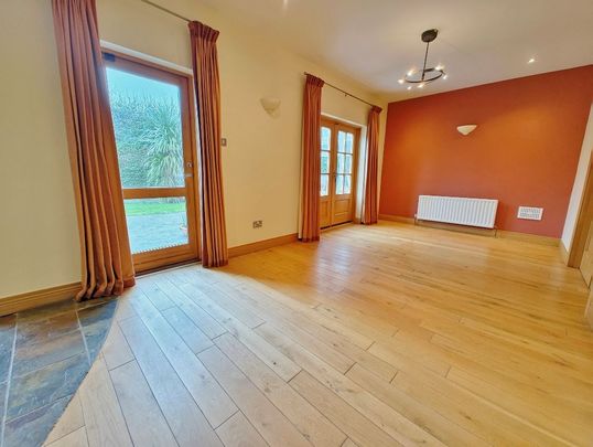 5 White Gables, Loughlinstown, Dublin - Photo 1