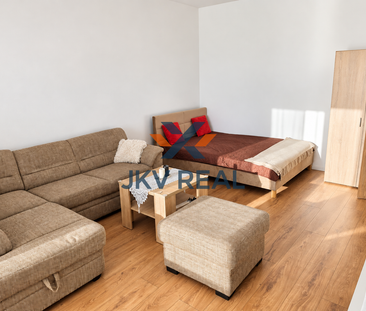 Zariadený byt s balkónom a klímou na prenájom – Dvorníky - Photo 2