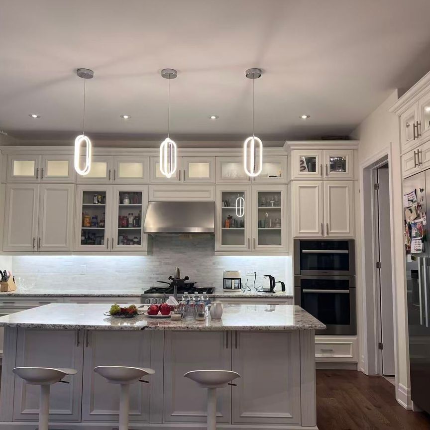 For Lease - 51 Bridgepointe Court, Aurora, Ontario - Photo 1