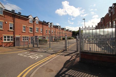 Blue Fox Close, Leicester, LE3 0EE - Photo 4