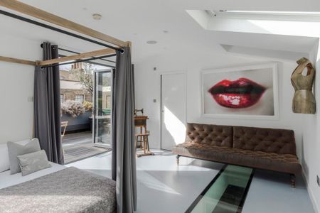 4 bedroom terraced house to rent - Photo 5