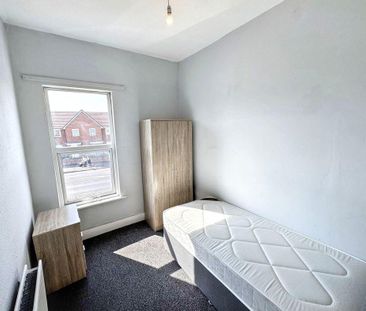 4 bed terraced house to rent in TS20 - Photo 3