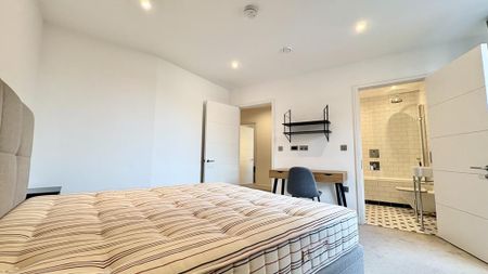 3 bedroom flat to rent - Photo 3