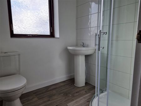 Crest View, Nottingham, Nottinghamshire, NG5 - Photo 5