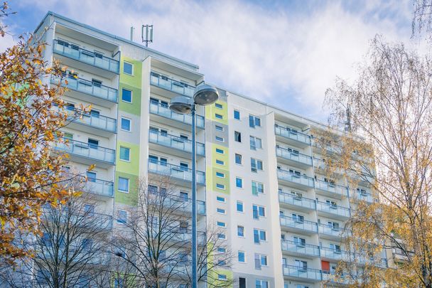 Über den Wolken... 1-Raum-Wohnung mit besten Aussichten - Foto 1