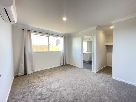 Conveniently Located Family Home - So Close to Everything - Photo 5