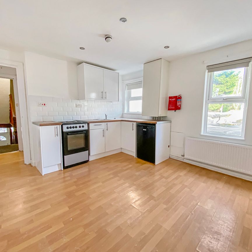 Flat 4, 17 Ely Road, Cardiff CF5 2JF - Photo 1