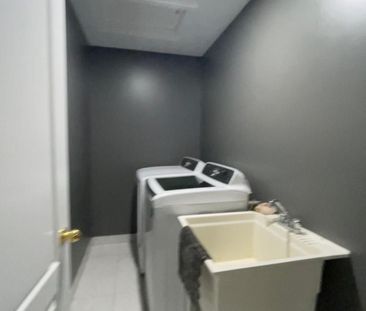 For Lease - 3155 Cabano Crescent Unit# Main, Mississauga, Ontario - Photo 2