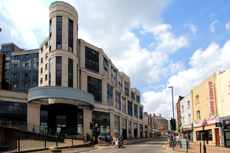 2 bed flat to rent in Commercial Road, Bournemouth, BH2 - Photo 5