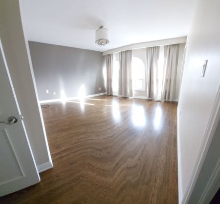 For Lease - 40 St Andrews Boulevard Unit# Main & Upper, Toronto, Ontario - Photo 3
