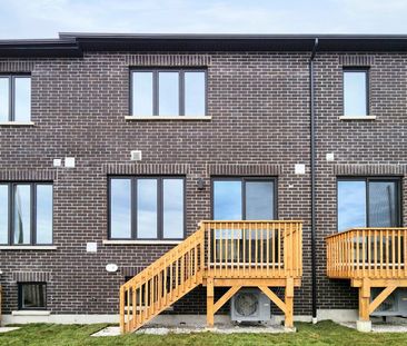 For Lease - 3535 Brickyard Drive, Pickering, Ontario - Photo 5