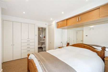 3 bedroom flat to rent - Photo 2