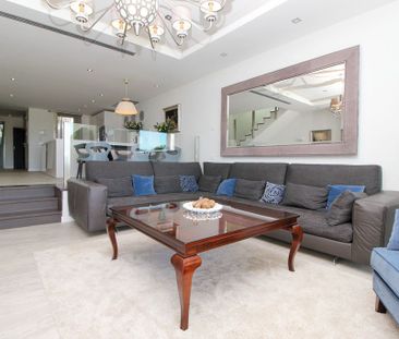 4 room luxury House for rent in Marbella, Andalusia - Photo 1