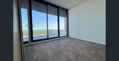 Modern Two Bedroom Apartment in Luxury Building with Carspace - Photo 4