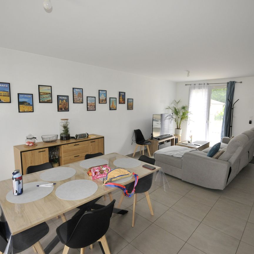 Location Maison 4 pièces 86m² FEYTIAT 87220 - Photo 1