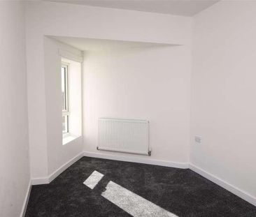 Hollow Way, Cowley, Oxford, Oxfordshire, OX4 - Photo 1