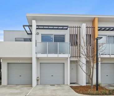 Stylish 1-Bedroom Townhouse Apartment � Rare Opportunity In Prime H... - Photo 4