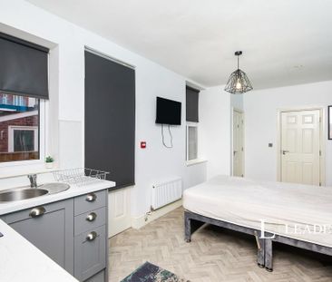 Studio to rent - Photo 5